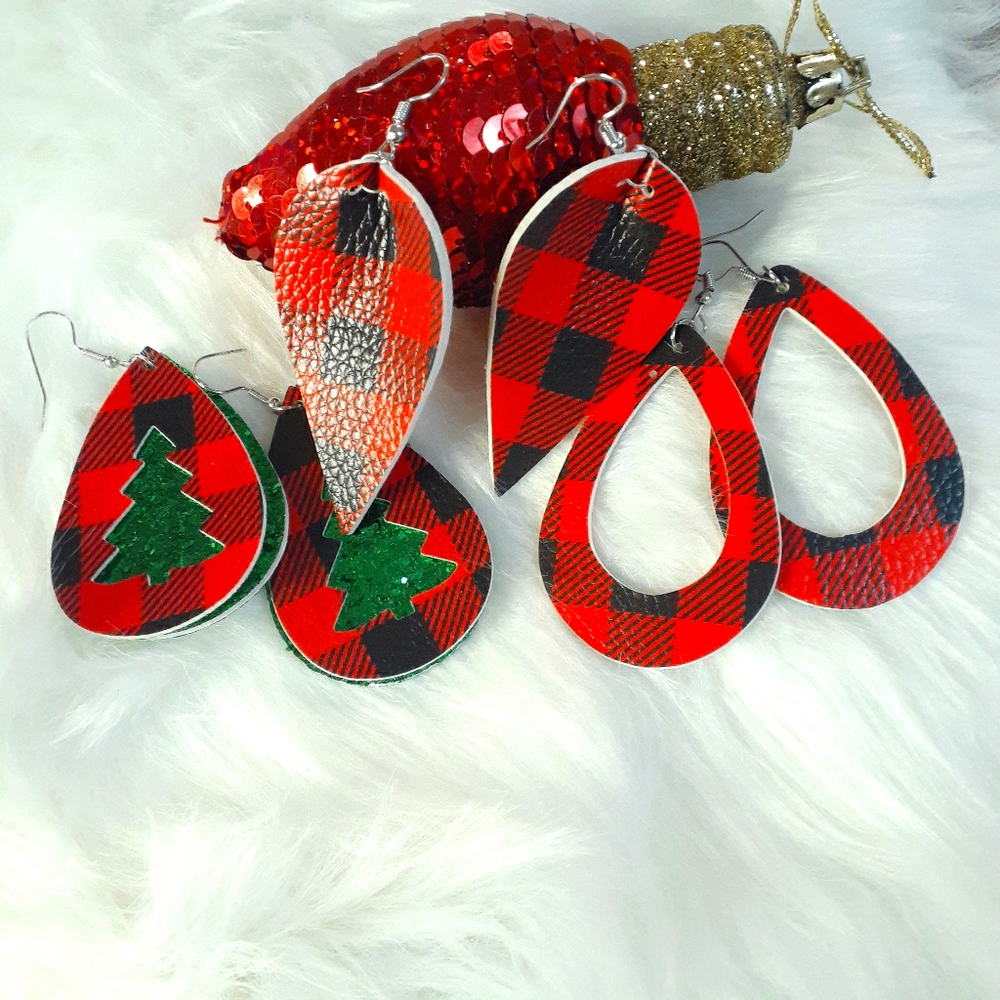 Christmas & everyday  Earrings 3 Pair